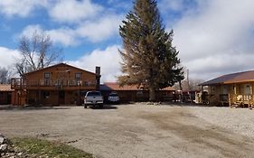 Copperline Lodge 2*