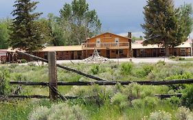 Copperline Lodge
